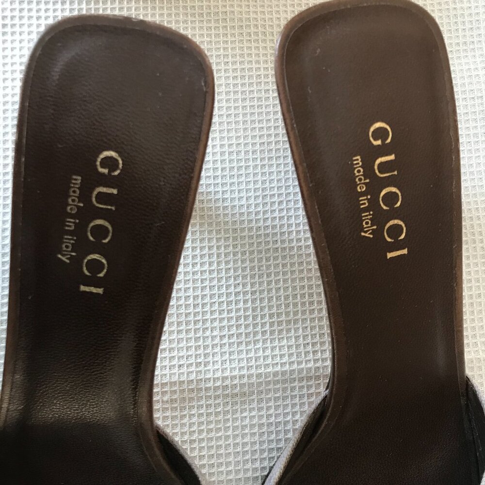Gucci Lavender Mules, Heeled Slides Square Toe Logo printed fabric, size 7 1/2 B - Picture 8 of 9